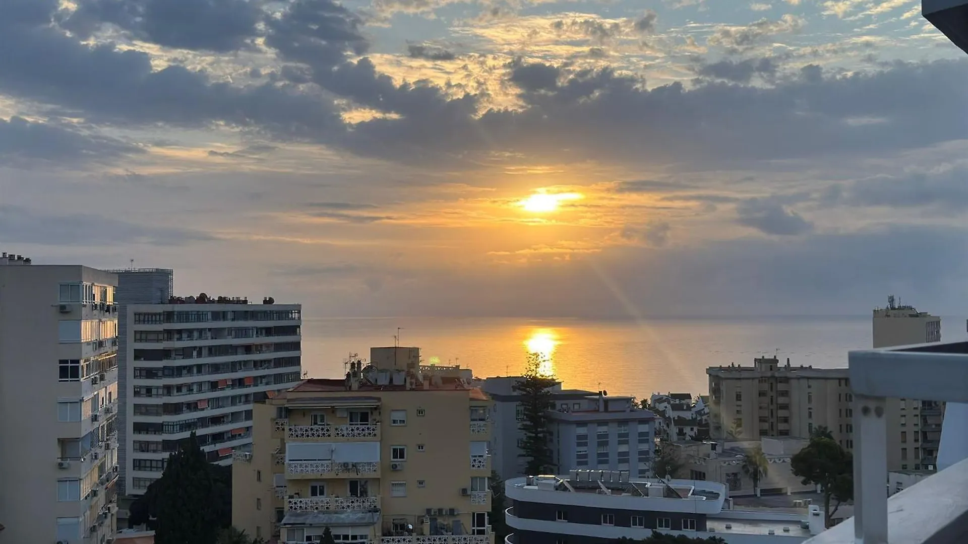 Nogalera Skyline Retreat One Bedroom Apartment With Balcony And Amazing Sea And City Views By Namaste Elite Torremolinos